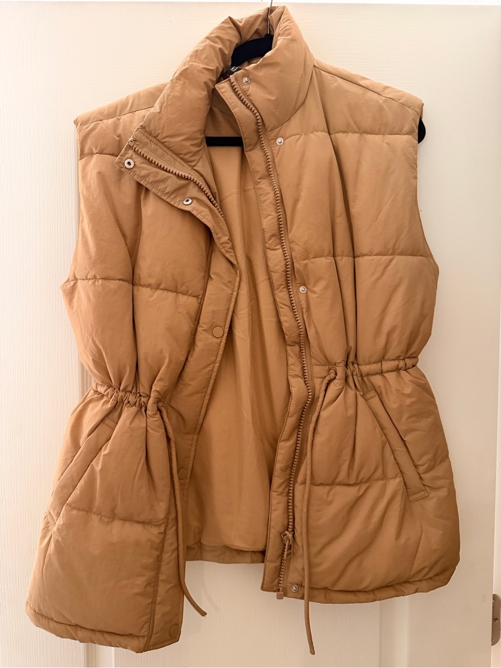 Women's H&M Tan Quilted Puffer Vest